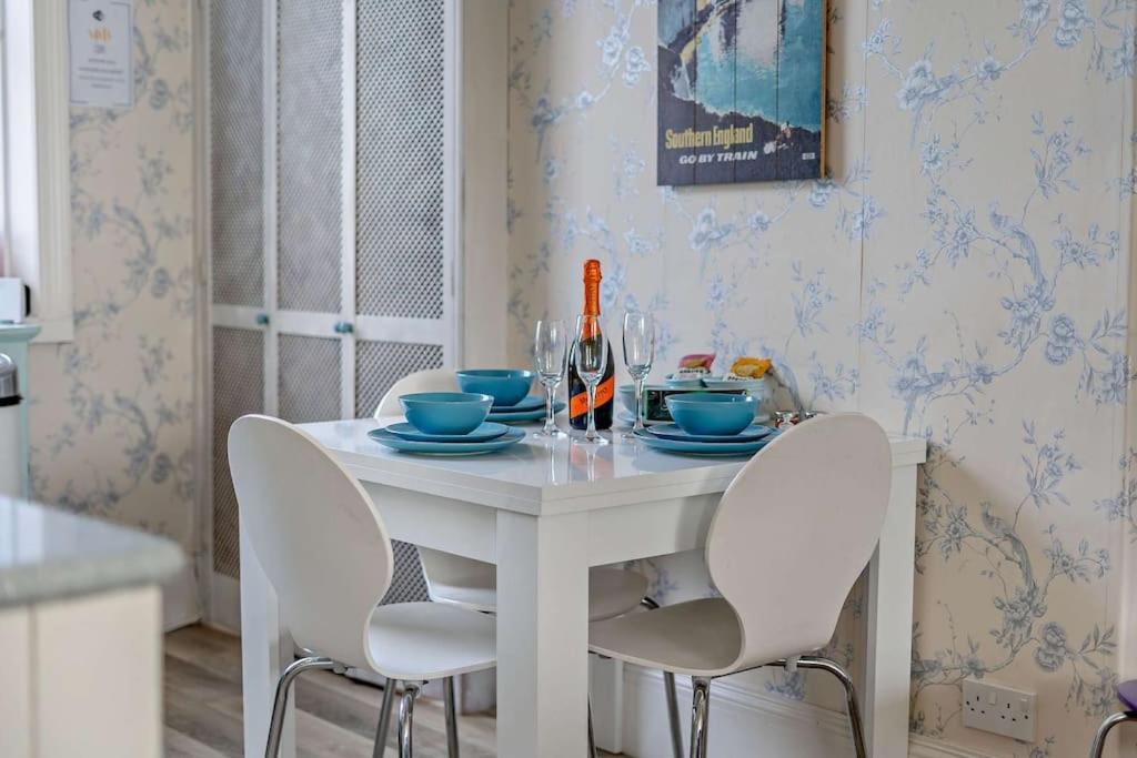 Dizzy Heights Swanage Sleeps 10 With Amazing Views Villa Eksteriør bilde